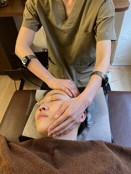 エイドスタイル 二子玉川店/【施術】小顔矯正