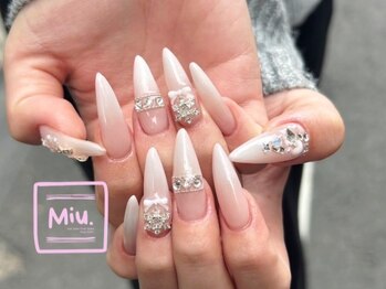 ミュー(Miu.)の写真/理想の長さを叶える＊トレンドのゴテゴテネイルやキラキラネイル、キャラクターパーツも◎