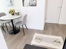 森林公園駅南口から徒歩1分の液チカサロン！