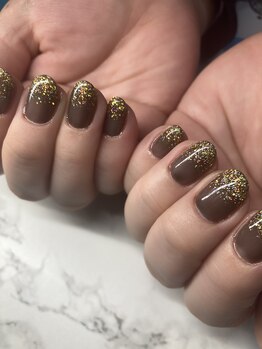 サフィールネイルサフィールネイル(Saphir nail)/ゴールド×ブラックシアー