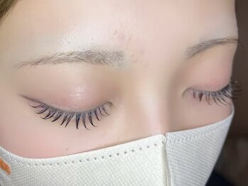 エクラ(e'clat)の写真/フラットラッシュつけ放題で理想の目元に★つけ心地が軽く、自然な仕上がりが魅力♪似合わせ提案もOK◎