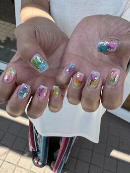 キャンディベース ドライブイン(Candybase Drive in)/夏のカラフルネイル