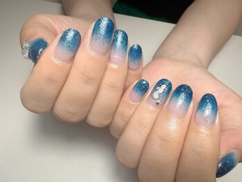 ヨーローネイル(YOLO Nail)/ラメグラデーションネイル