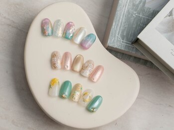 トータルビューティーウルウ(total beauty 潤 uru)の写真/【1ヶ月美しいフォルム長続き◎】丁寧なケアで持続力抜群！大好きを詰め込んだお気に入りの指先に◇