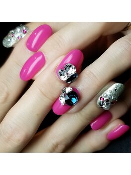 キャプラスネイル ミュウ(CAPLUS NAIL Mew)/キラキラピンクネイル