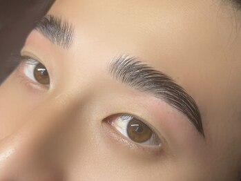 エムズアイブロウ 天王寺店(M'sアイブロウ)の写真/眉毛専門店の高技術で、あなたの魅力を最大限に引き出す！眉の形を整えお顔の印象UP♪初めての方にも◎