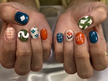 リアンジェ(Lianje)/お花とうねうねネイル