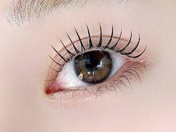 デイドット 札幌 北1条店(de.)の写真/ぱっちりeye~上品なボリュームでナチュラル可愛い仕上がり!逆まつ毛/下がりまつ毛も解決!人気のパリエクも!