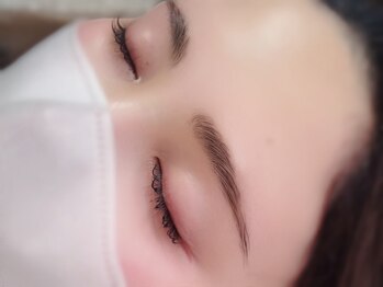 美曜日の写真/【似合わせ美眉スタイリング】丁寧なカウンセリングで骨格や雰囲気、なりたいイメージに合わせて施術◎