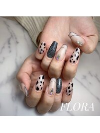 牛柄フラッシュネイル☆スカルプ