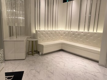 RBL 天神店/待合スペース 