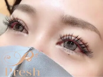 プレッシュ(Presh)の写真/【360度好印象】フラットラッシュ80本¥4900/100本¥5200/120本¥5400！最適な施術で抜群のモチの良さを実現◎