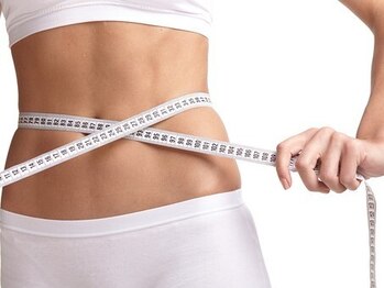 耳つぼ&腸もみサロン le trefle 千里丘店の写真/運動は苦手な方必見!耳つぼ/腸もみのアプローチで健康的な美ボディへ♪しわやたるみを防いで綺麗をキープ◎