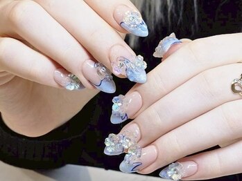 ネイルサロン フローリア(nail salon Florir)の写真/可愛い指先に見惚れちゃう♪【10本アートやり放題・ストーン・パーツ等付け放題プラン¥13000(一部別料金)】
