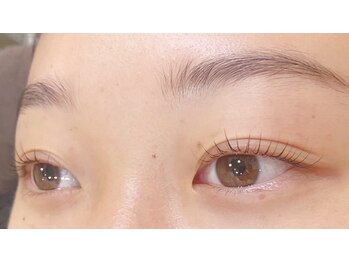 ビューティーコレクション アリレイナ(BEAUTY COLLECTION ARIREINA)/ふんわり束感まつ毛パーマ