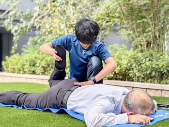 ヒューマン ストレッチ 梅田店(Human Stretch)/もも前のハリ改善ストレッチ