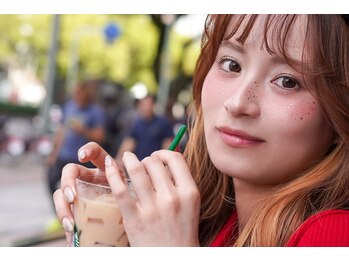 サロン ド ラリュール(Salon de L'Allure)/日々のメイクが楽しくなる目元