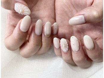 08ネイル(08 nail&school)/ぷっくりフラワー☆