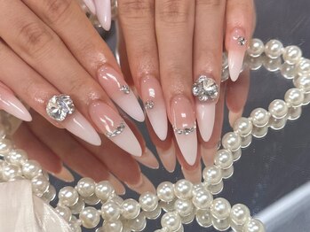 テネル 横浜(tener)の写真/【閑静な住宅街に佇む大人女性向けサロン】横浜駅徒歩10分！貴方の指先を美しく彩る実力派スタッフが対応♪