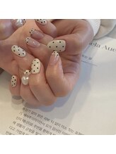 ユリナリタ(YuRi Narita)/