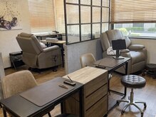 アール 石井(R)の雰囲気（サロンは２階ハンドフット同時施術で時短♪フジグラン石井３分♪）