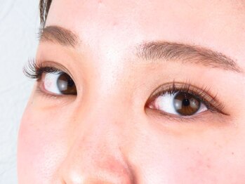 アイラッシュ ポッシュ(POSH)/ブラウンで優しいお目元に★