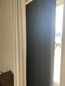 ヘッドグット 金沢/施術室の暗さにこだわりました。