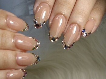 ヴィエル ネイル(VIEL NAIL)の写真/＼美フォルム形成に特化／美しいフォルムとハイセンスデザインでどこから見ても褒められる指先を実現◎