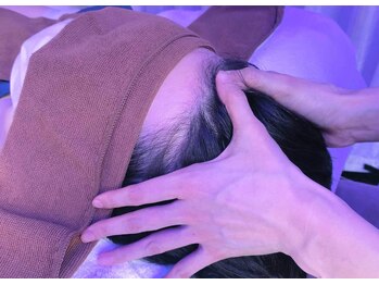 サロンドループ(salon de LOOP)/自律神経のツボを押す