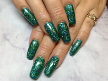 ラウト デコレーションアンドネイルサロン(Lauto Decoration&Nail Salon)/グリーンラメネイル