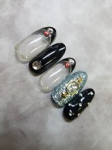 ネイルサロン ネイルクク(Nail KUKU)/囲みフレンチ