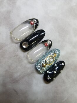 ネイルサロン ネイルクク(Nail KUKU)/囲みフレンチ