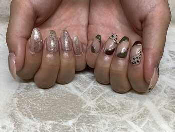 エステティックアンドネイル ローズ(ESTHETIC&NAIL Rose)/アシメネイル