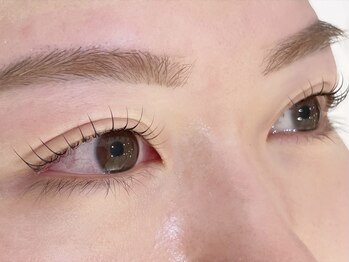 ネオリーブ ウリ(Neolive uri)/パリジェンヌラッシュリフト