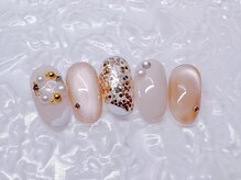 冬に映える上品きらめきネイル♪