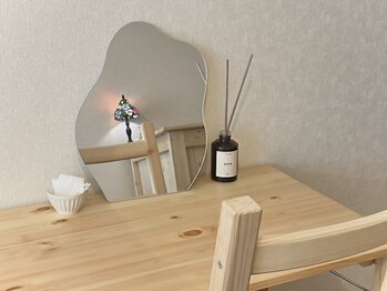 ウミ(umi)の写真/【完全個室/プライベートサロン】お客様との時間を大切に。リラックスできる空間で理想の目元を作ります♪