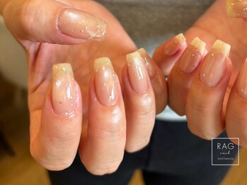 ラグ ネイル(RAG nail)の写真/フォルム・艶・質感すべてにこだわり、派手じゃないのに惹かれる指先へ。最大限魅力を引き出す大人nail♪