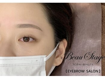 ビューステージ アイブロウサロン 高崎/平行アーチ眉