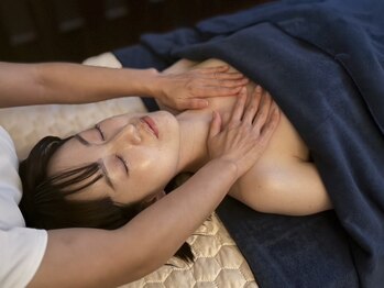 Salon Amabelle <リンパマッサージ・よもぎ蒸し・肩こり>の写真/【日々のつらいお悩み根本改善♪】経験を積んだスタッフがあなたのお悩みに寄り添います◎