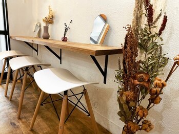 プレイン(PLAIN)/《メイクスペース》