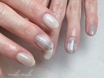 ミリ ミリ(mili mili)/チェックネイル