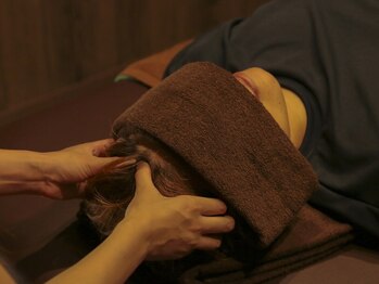 アジアンリラクゼーション ヴィラ 大阪JR福島駅前店(asian relaxation villa)/【施術】ヘッドマッサージ