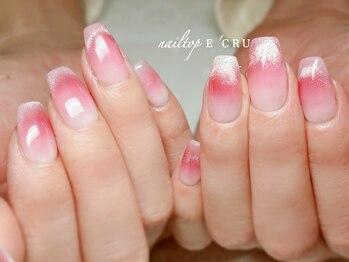 ネイルトップエクル(nail top E CRU)/チークマグネット