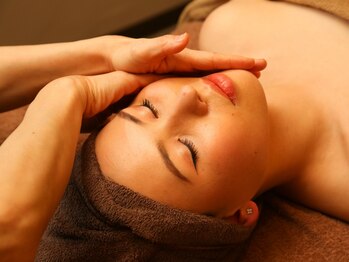 ウェルネス ベップ(BEPPU)の写真/《フェイシャルトリートメント50分¥5980》デコルテリンパやドライヘッドスパのセットメニューもオススメ♪