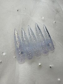 涼しげ氷ネイル