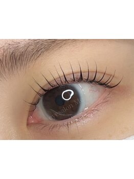 ナチュラル上品な目元にしたい