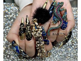 デカパーツネイル