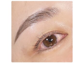 アルム(Aleum)/まつ毛パーマ&眉毛