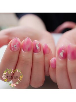 ふんわりピンクネイル