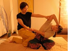 イエローストーブ テンノウジ(YellowStove TENNOJI)/柔らかさを取り戻す！タイ古式